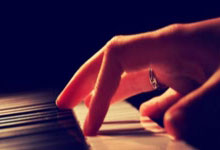 开云体育：魔術主帥贊賞薩格斯的三分出手狀態 並對他的投籃能力充滿信心.